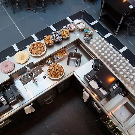 圣克里斯托弗巴黎酒店巴黎北站 旅馆 *