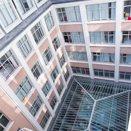 旅馆 圣克里斯托弗巴黎酒店巴黎北站 *