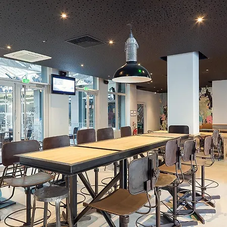 St Christopher's - Gare Du Nord *