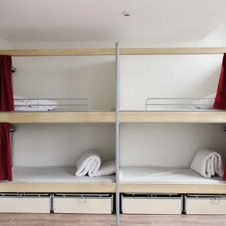 St Christopher's - Gare Du Nord