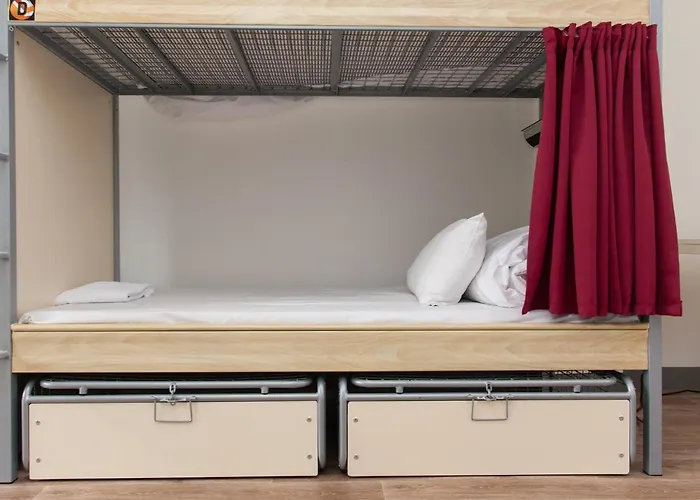 Hostal St Christopher's - Gare Du Nord